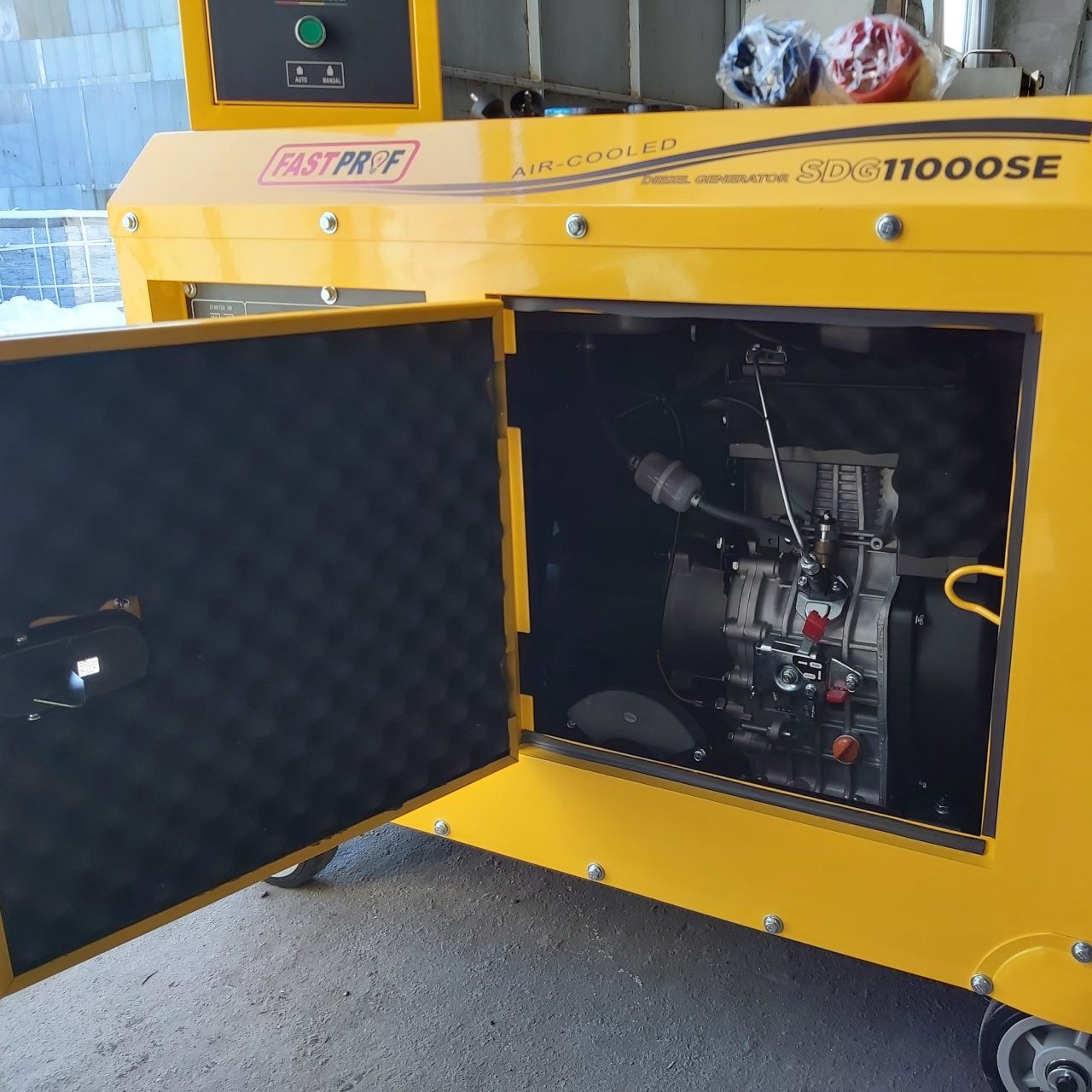 Дизельний генератор FASTPROF SDG11000SE 8кВт з повітряним охолодженням