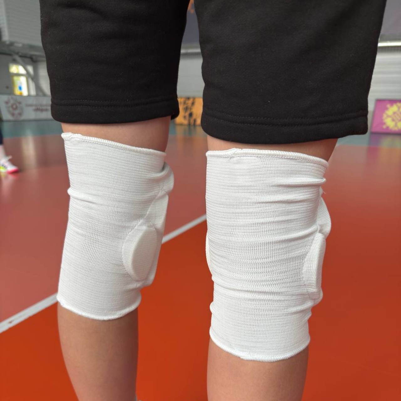 Наколінники волейбольні PROFI HARD TOUCH з бічним захистом білі розмір М