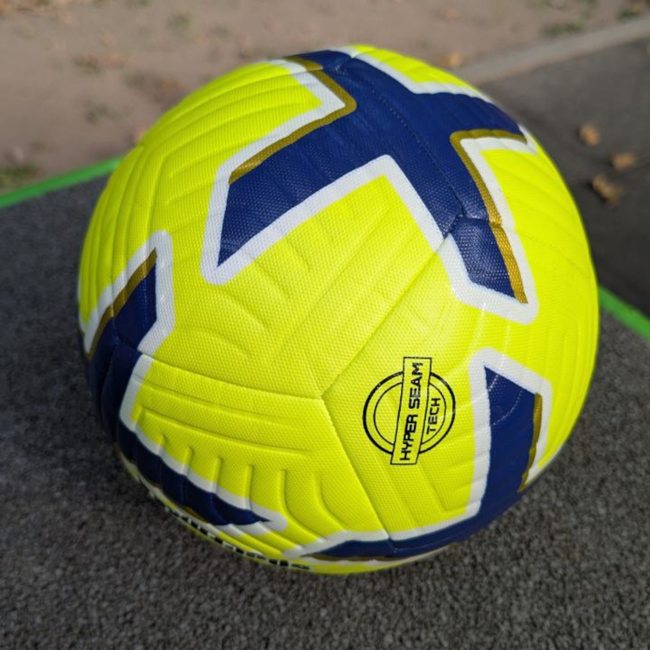 М'яч футбольний SOCCER MAX HYBRID жовтий