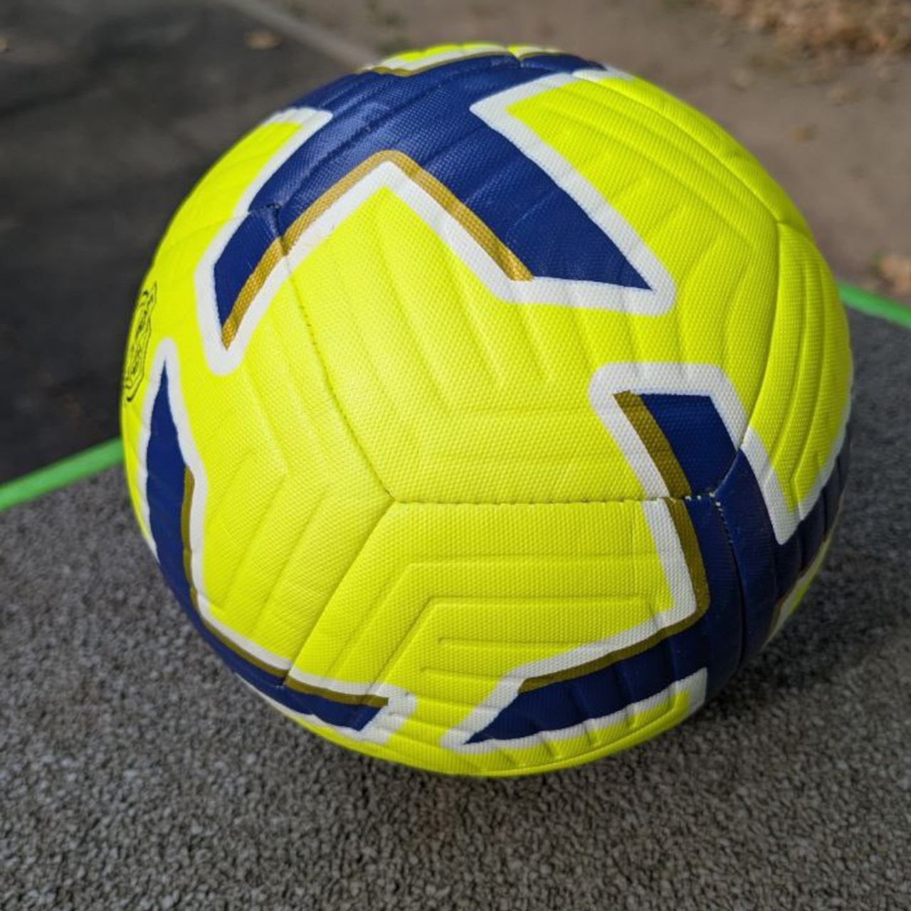 М'яч футбольний SOCCER MAX HYBRID жовтий