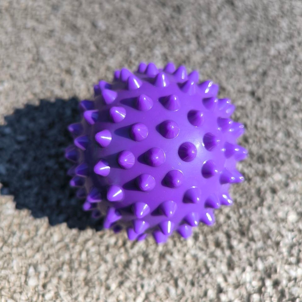 М'яч масажний d 7 см жорсткий ненадувний фіолетовий A-V6.8