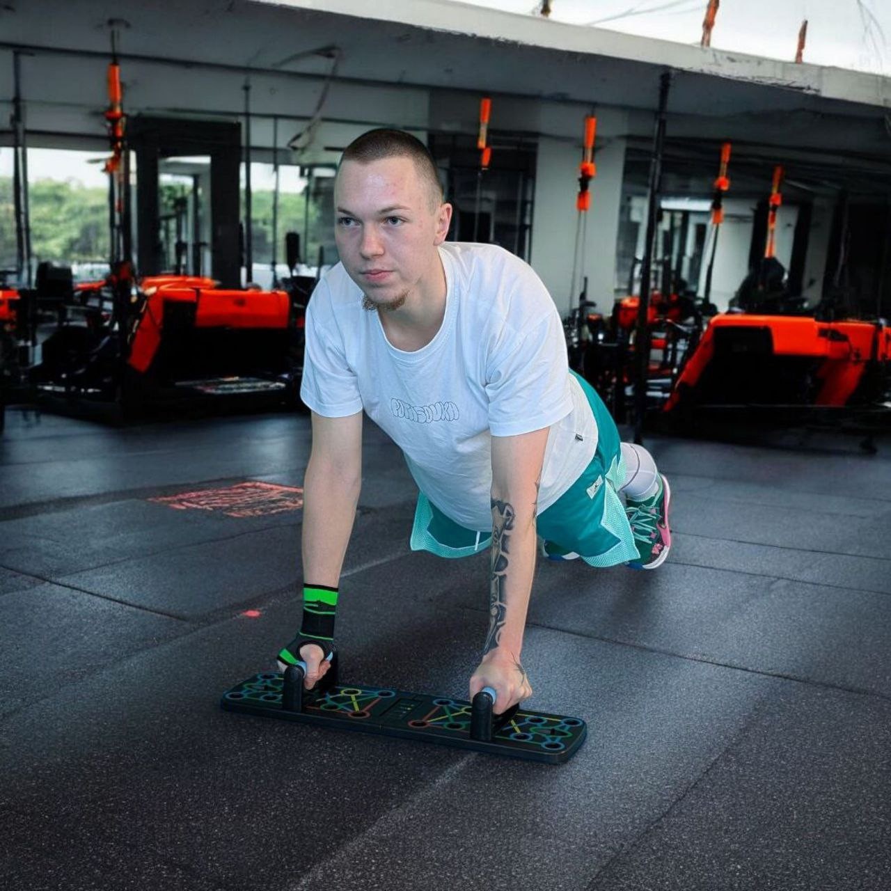 Упори для віджимань на дошці з роміткою для хвату та гачками для еспандерів FW-18G