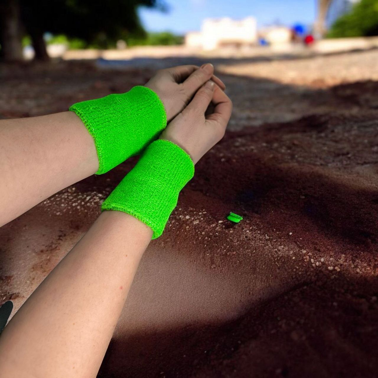 Напульсники спортивні махрові салатові 2HW-light green