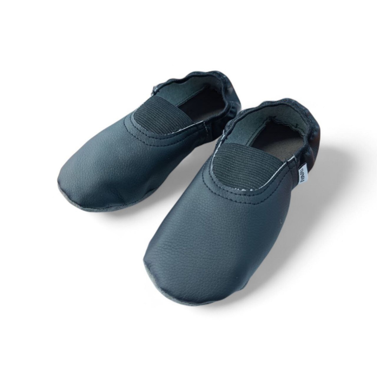 Чешки чорні шкірозамінник розмір 17